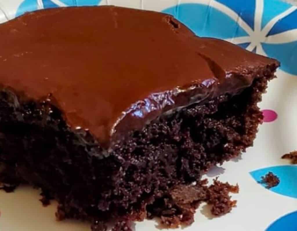 Bolo Nega Maluca o mais delicioso bolo de chocolate que já comi vem ver
