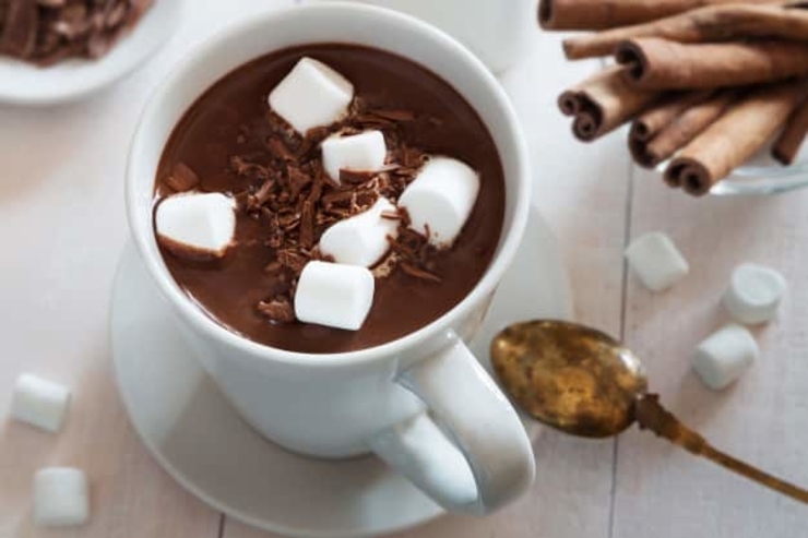 chocolate quente com marshmallow