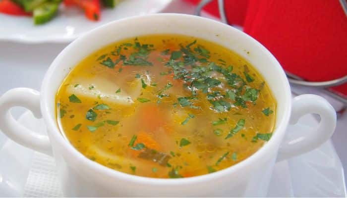 Sopa de Frango com Legumes perfeito para o Friozinho Faça Hoje
