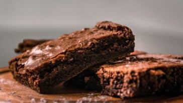 Brownie de Chocolate Molhadinho e Delicioso Vem Aprender a Fazer Já