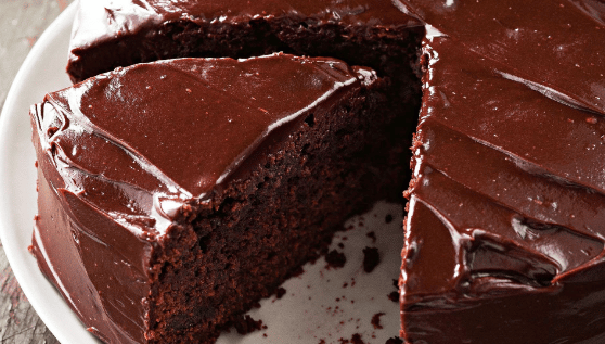 O bolo de chocolate fofinho mais gostoso que tem