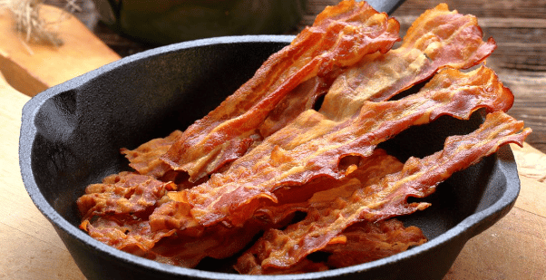 Bacon frito no microondas SIM É POSSÍVEL! Veja como fazer