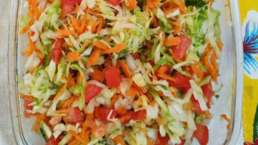 Salada de Repolho fácil de fazer e deliciosa receita