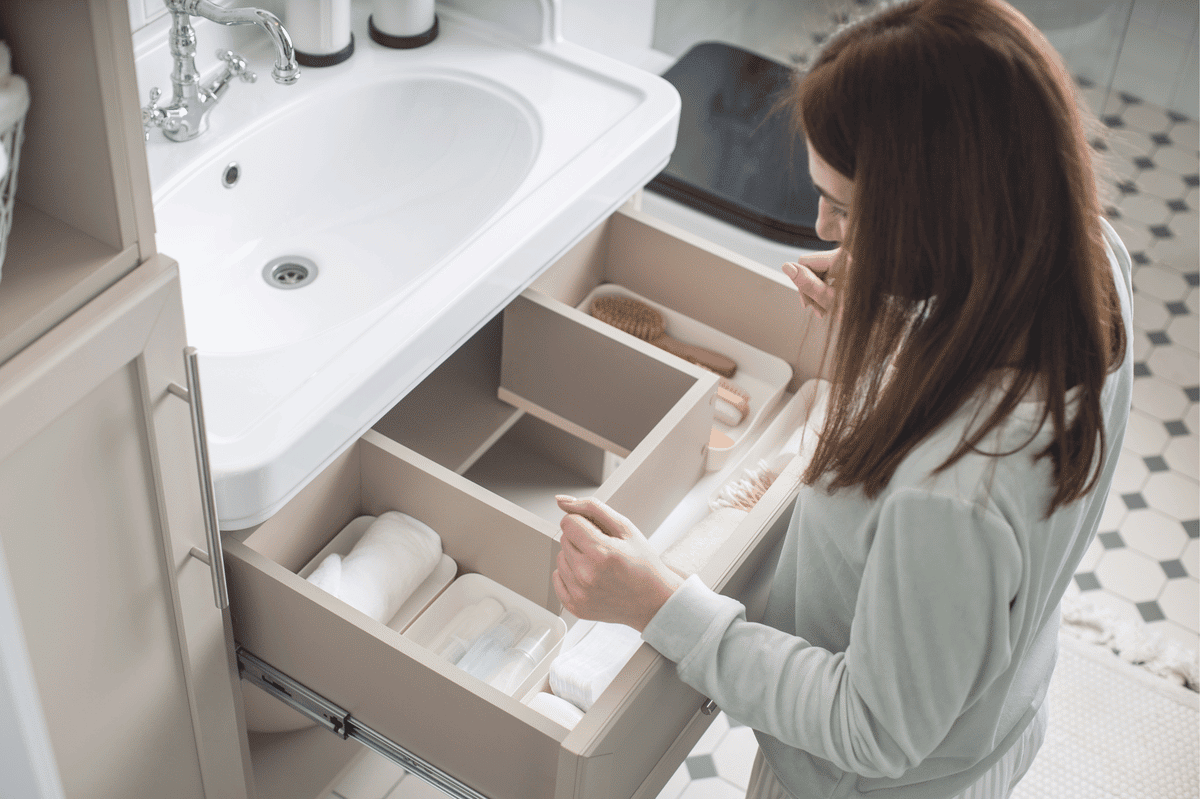 Aprenda a como organizar o banheiro, de forma prática