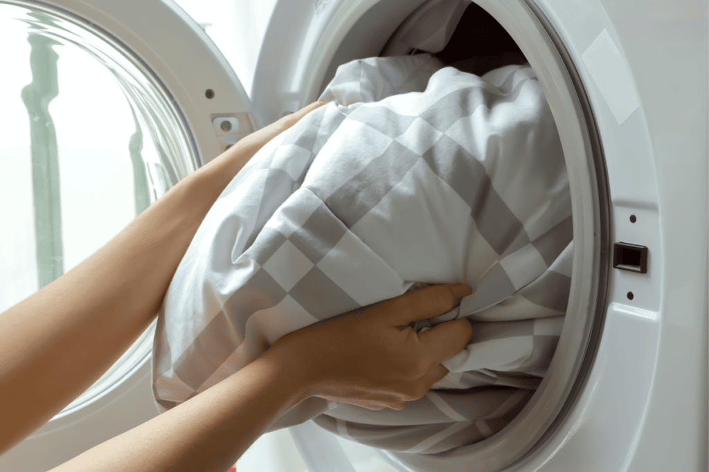 Como lavar edredom em casa: Aprenda a melhor maneira
