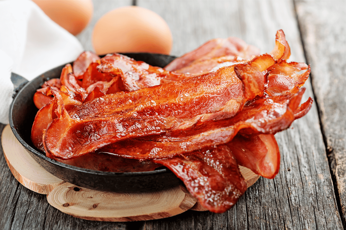 Bacon no microondas: Crocante, sequinho e saboroso!
