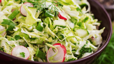 Receita fácil de salada de repolho