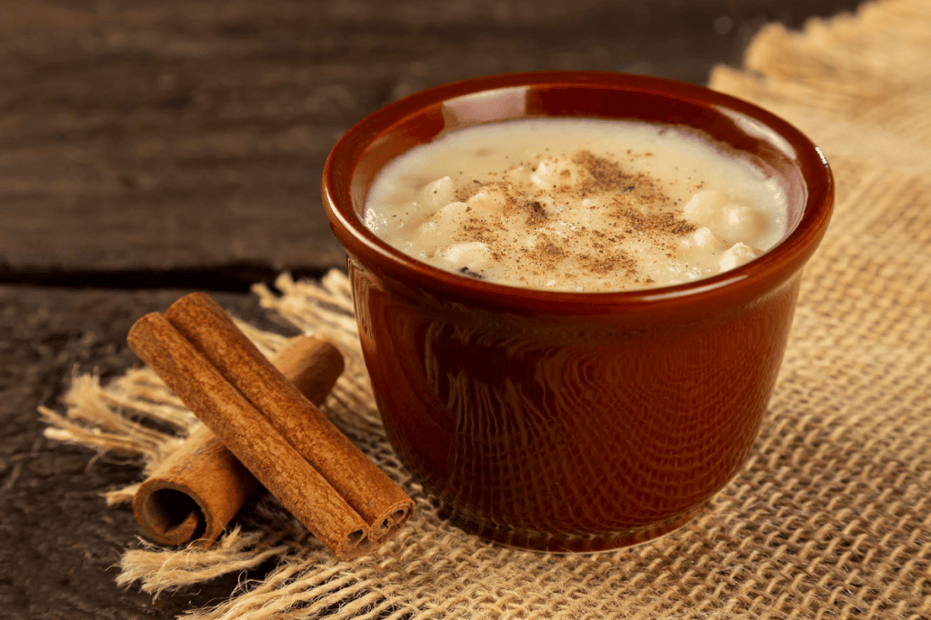 Canjica com doce de leite e coco: Uma delícia