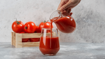 Molho de tomate com beterraba